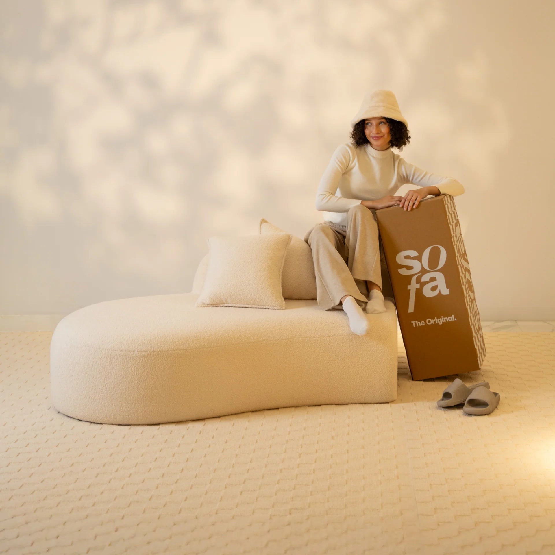 Sofá na Caixa Avalon em Boucle - Linho