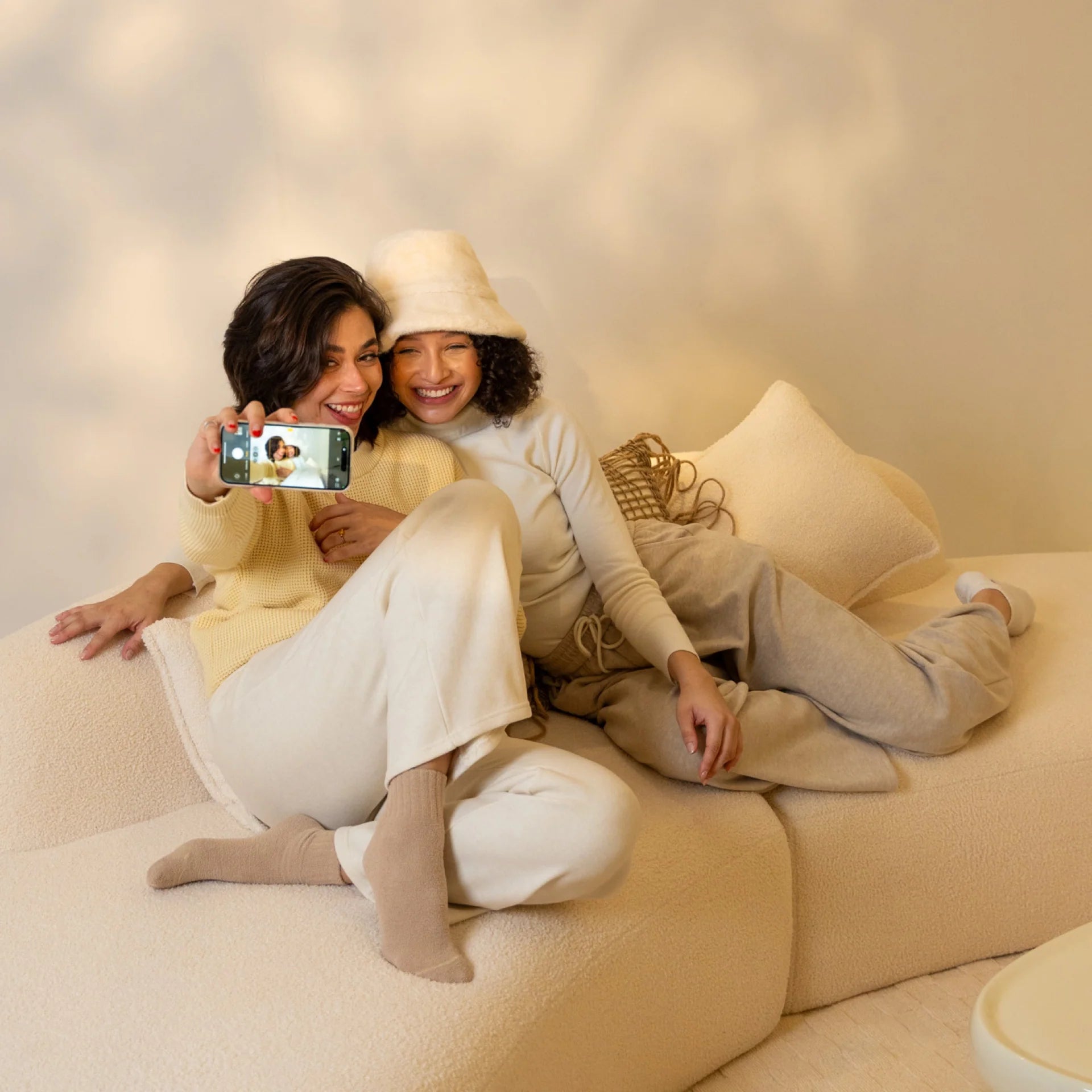 Sofá na Caixa Avalon em Boucle - Linho